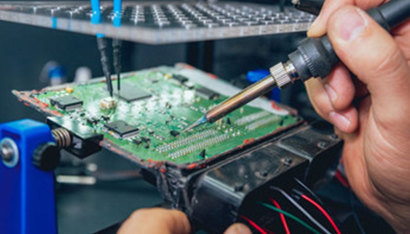 repairing-circuit-board